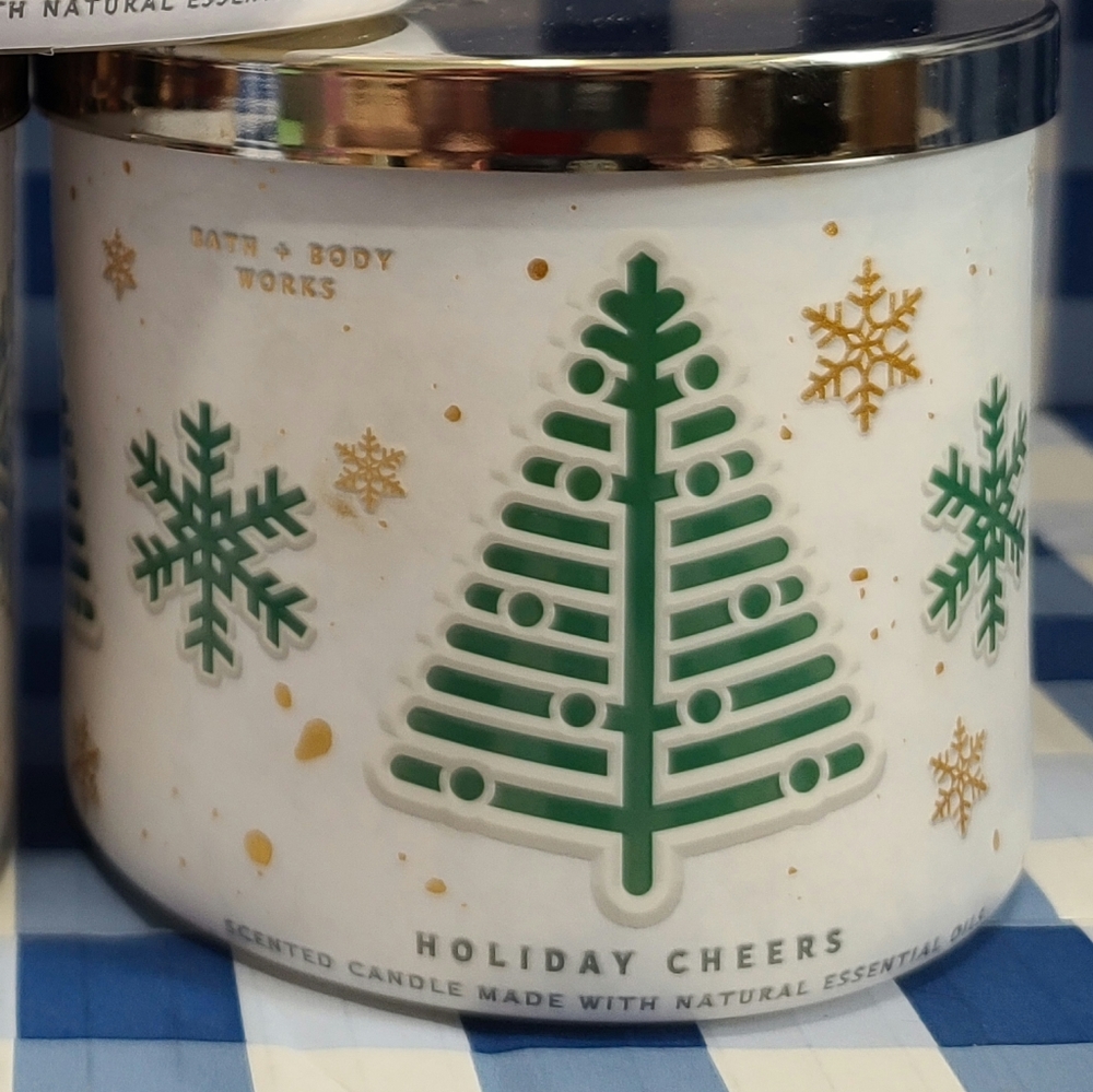 Holiday cheers bath and body works candle